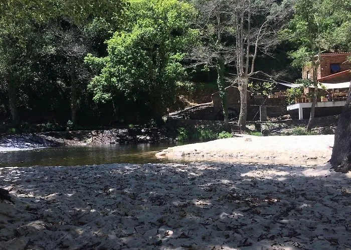 Casa Dos Veados بيت للعطل