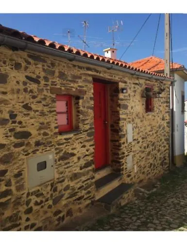 Casa Dos Veados بيت للعطل *